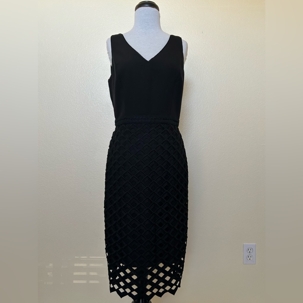 Whitehouse BlackMarket women dress 8
Black color